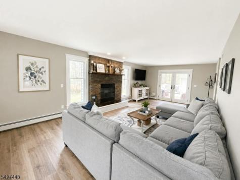 105 Orben Drive Roxbury NJ 07850