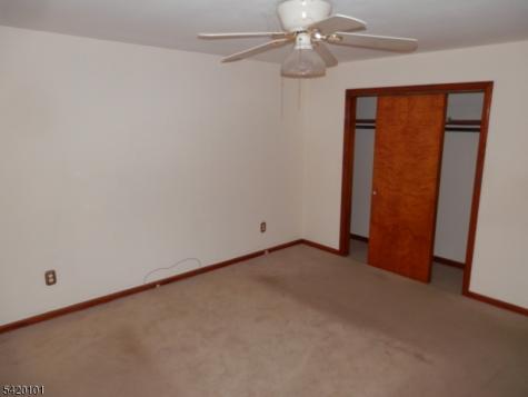 2105 Wood Avenue Roselle NJ 07203