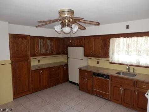 2105 Wood Avenue Roselle NJ 07203