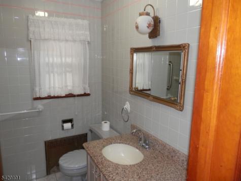 2105 Wood Avenue Roselle NJ 07203