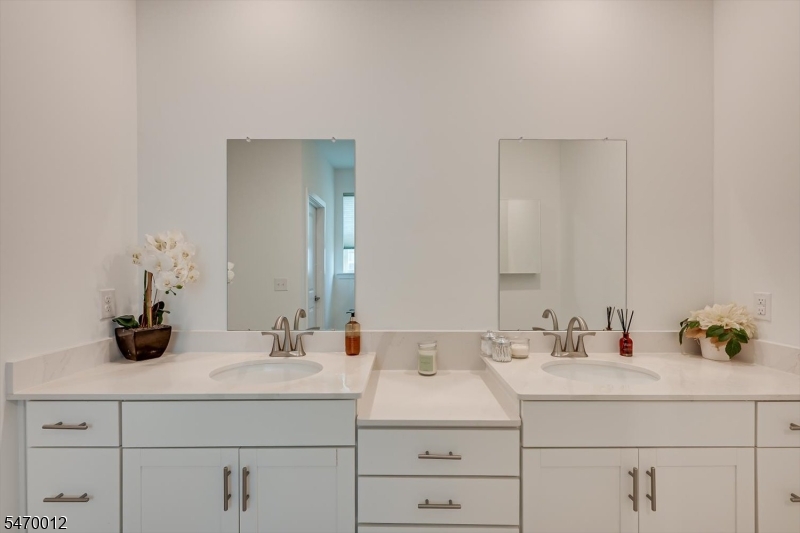 62 Vizcaya Drive Monroe NJ 08831
