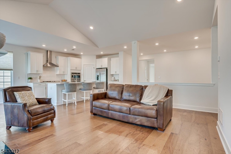 62 Vizcaya Drive Monroe NJ 08831