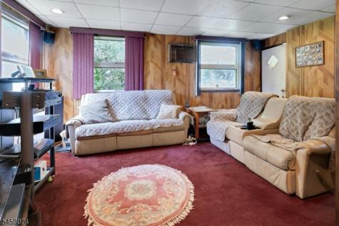 9 Sherwood Place West Orange NJ 07052