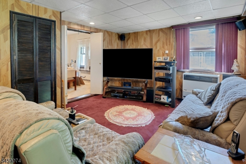 9 Sherwood Place West Orange NJ 07052