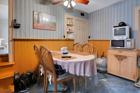 9 Sherwood Place West Orange NJ 07052