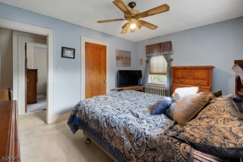 9 Sherwood Place West Orange NJ 07052