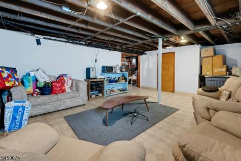 9 Sherwood Place West Orange NJ 07052