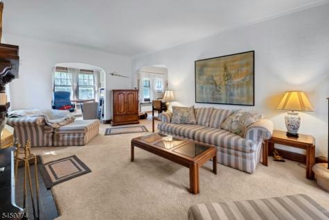 9 Sherwood Place West Orange NJ 07052