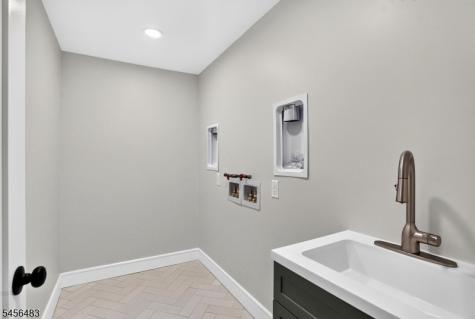 910 Minisink Way Westfield NJ 07090