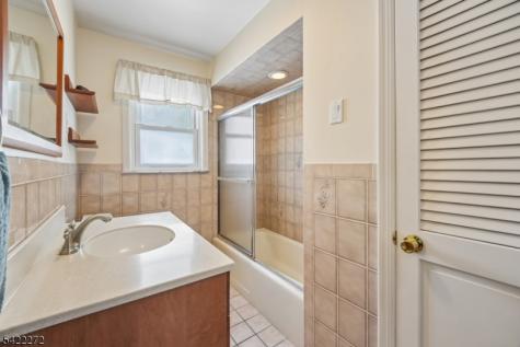 90 Morningside Road Verona NJ 07044