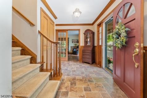 4 Drake Court Holland NJ 08848