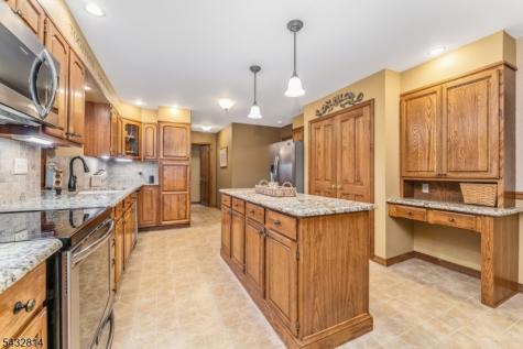4 Drake Court Holland NJ 08848