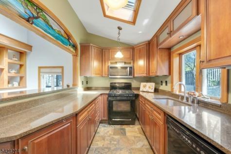 95 Wildwood Road Jefferson NJ 07438