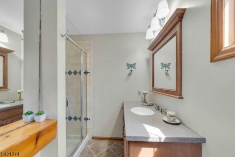 95 Wildwood Road Jefferson NJ 07438