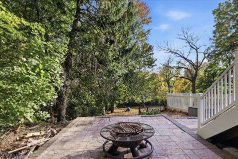 52 Lacey Avenue Long Hill NJ 07933