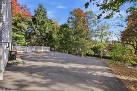 52 Lacey Avenue Long Hill NJ 07933