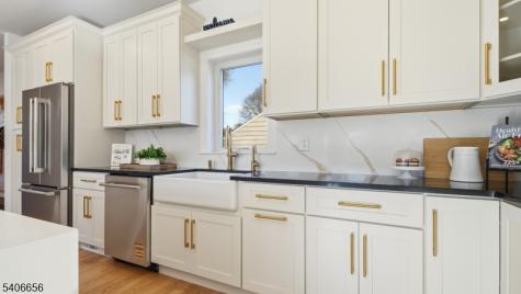 4 Hilltop Way Essex Fells NJ 07021