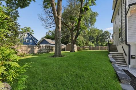 4 Hilltop Way Essex Fells NJ 07021