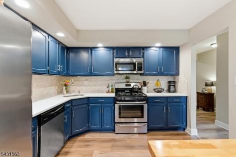 40 Lexington Lane West Milford NJ 07480