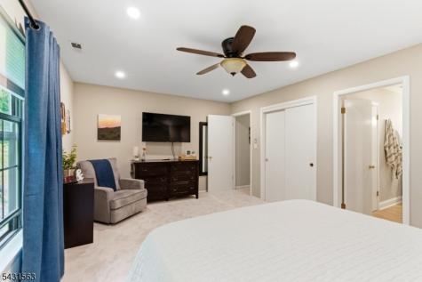 40 Lexington Lane West Milford NJ 07480