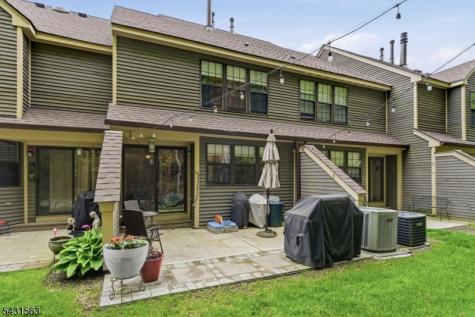 40 Lexington Lane West Milford NJ 07480