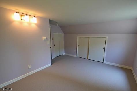 9 Pine Street Midland Park NJ 07432