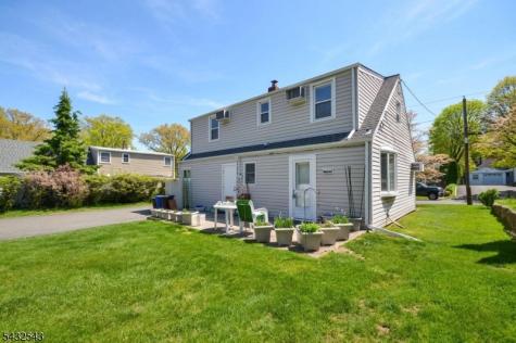 9 Pine Street Midland Park NJ 07432
