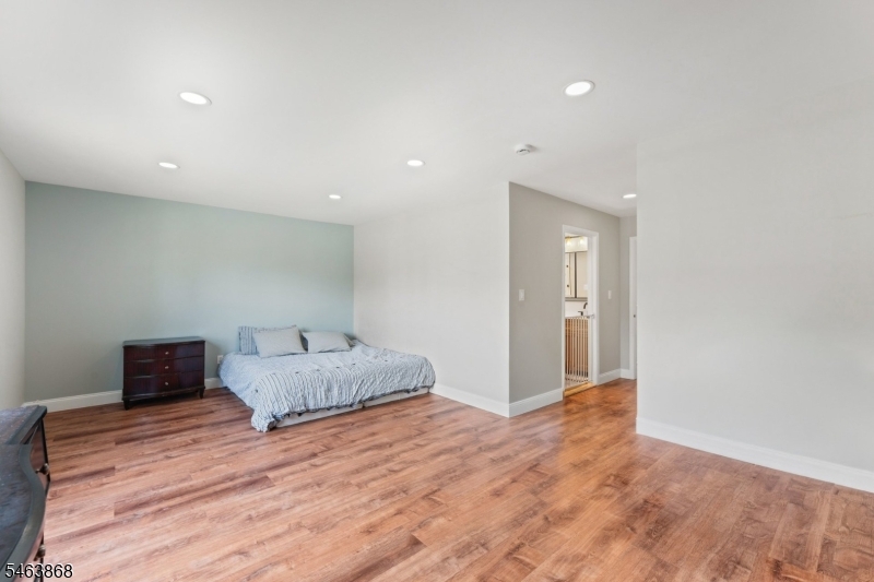 300 Hamilton Drive Greenwich NJ 08886