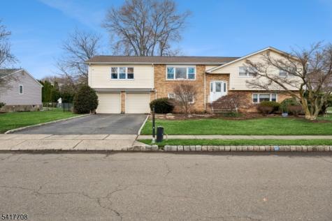 2 Caryn Place Fairfield NJ 07004