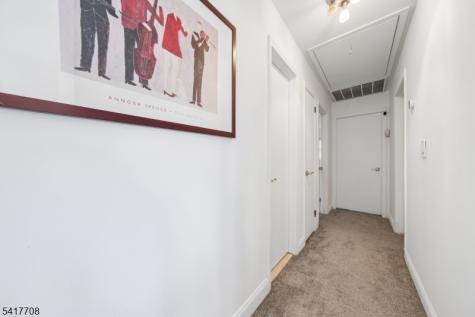 2 Caryn Place Fairfield NJ 07004