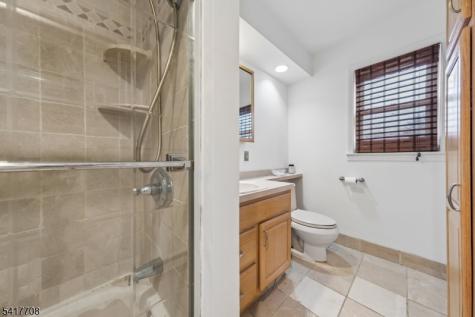 2 Caryn Place Fairfield NJ 07004