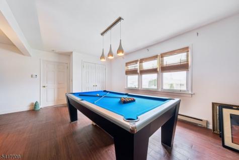2 Caryn Place Fairfield NJ 07004
