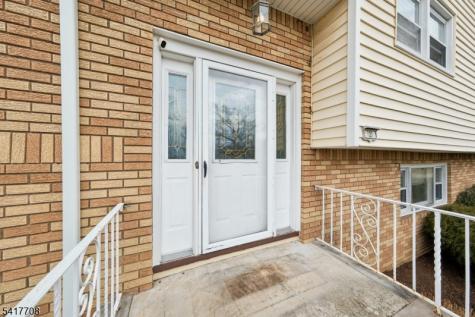 2 Caryn Place Fairfield NJ 07004
