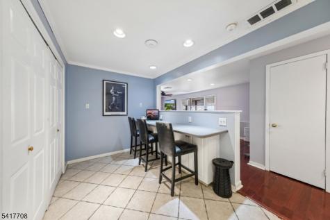 2 Caryn Place Fairfield NJ 07004