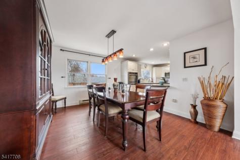 2 Caryn Place Fairfield NJ 07004