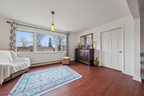 2 Caryn Place Fairfield NJ 07004