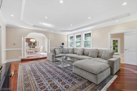 183 Church Road Holland NJ 08848