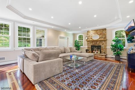183 Church Road Holland NJ 08848