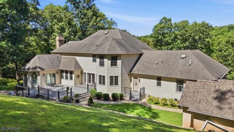 183 Church Road Holland NJ 08848