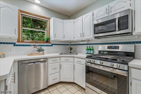 52 Warfield Street Montclair NJ 07043