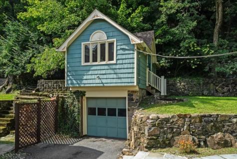 52 Warfield Street Montclair NJ 07043
