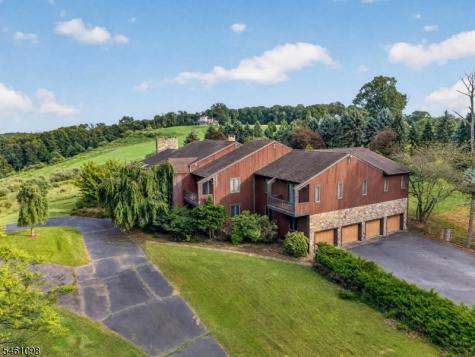 8 Springhill Road Franklin NJ 08801