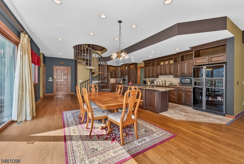 8 Springhill Road Franklin NJ 08801