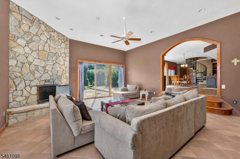 8 Springhill Road Franklin NJ 08801
