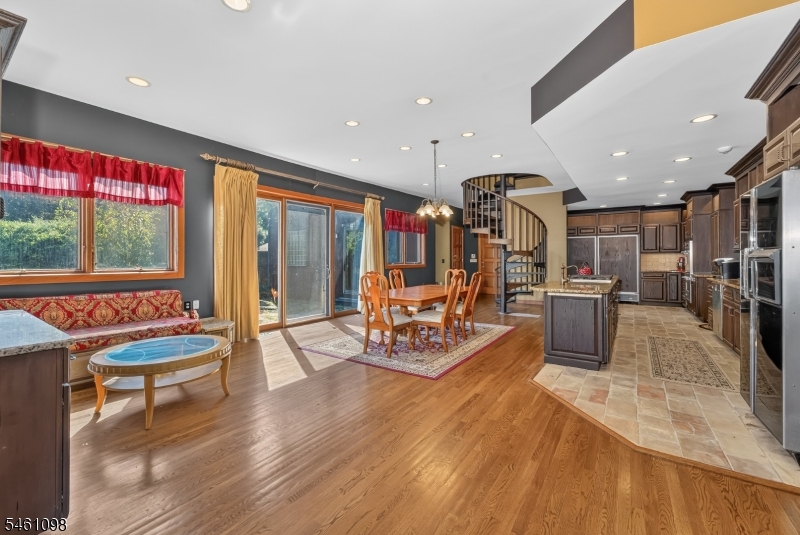 8 Springhill Road Franklin NJ 08801