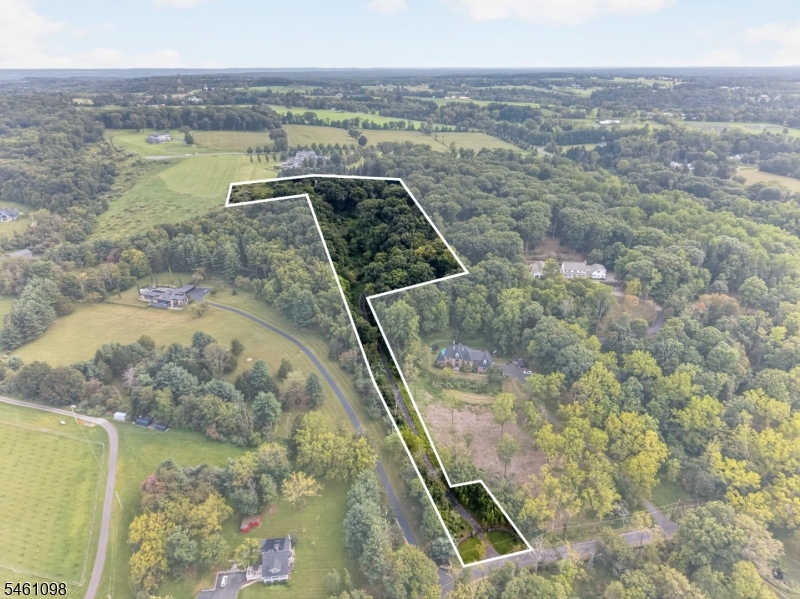 8 Springhill Road Franklin NJ 08801