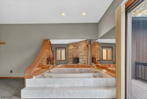 8 Springhill Road Franklin NJ 08801