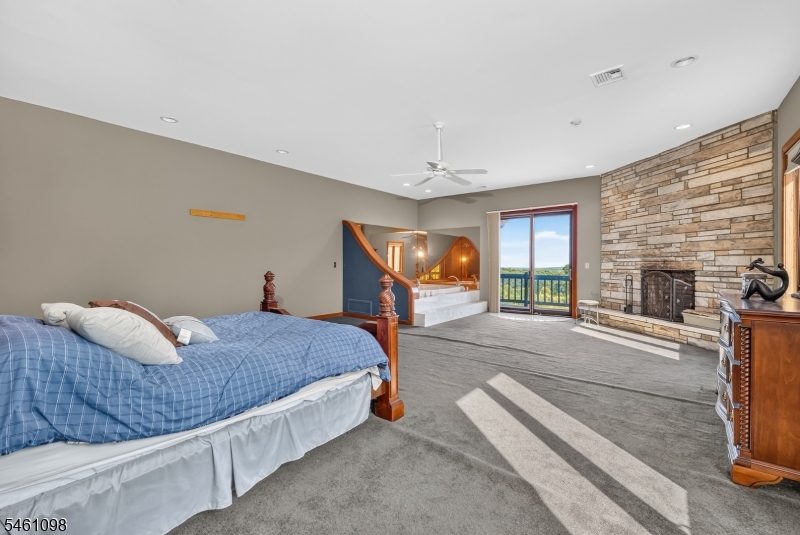 8 Springhill Road Franklin NJ 08801