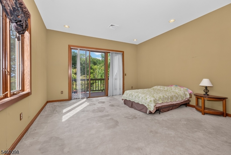 8 Springhill Road Franklin NJ 08801