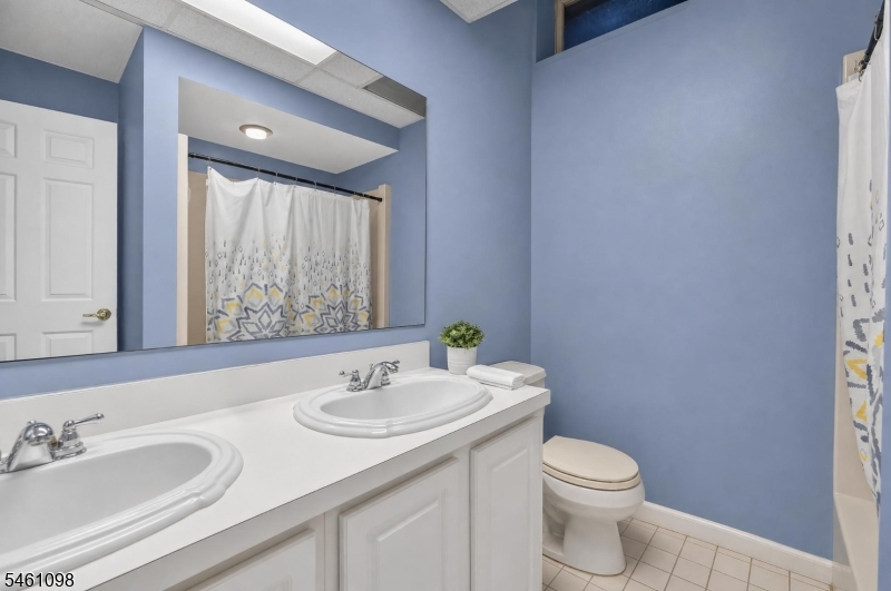 8 Springhill Road Franklin NJ 08801